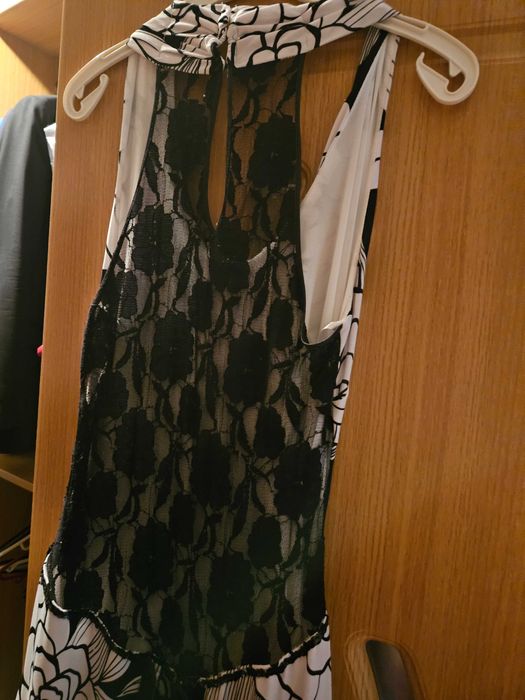 Rochie seara cu paiete si dantela