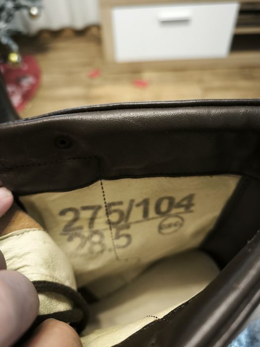 Bocanci militari maro