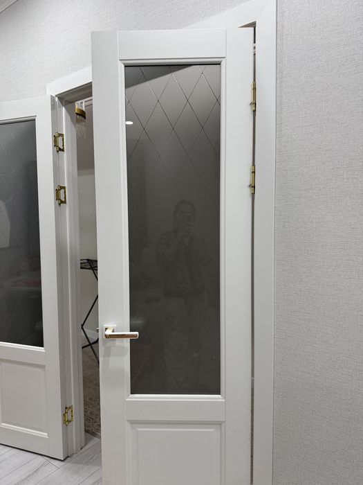 В наличии есть двери продам срочно