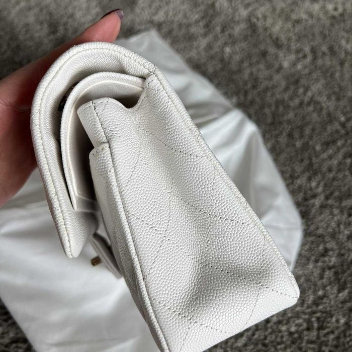 Geantă Chanel din Piele Albă, Poseta Chanel din Piele Granulată