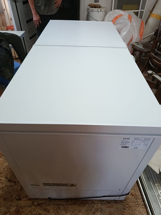 Морозильная камера (ларь)