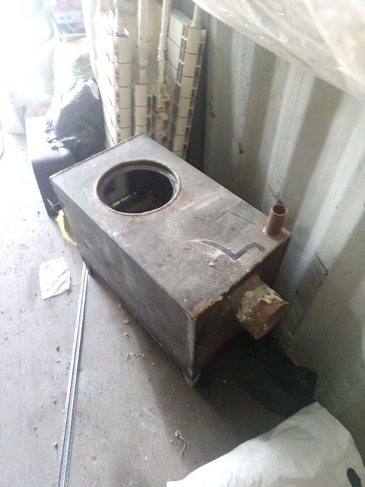 Напольная печь на твердом топливе