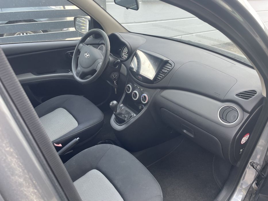 Hyundai -i10 -2011