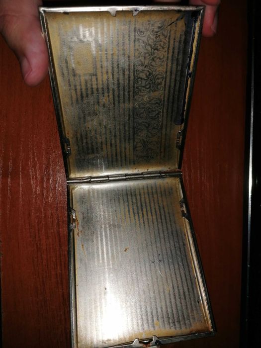 Антика табакера от първата и втората световна война