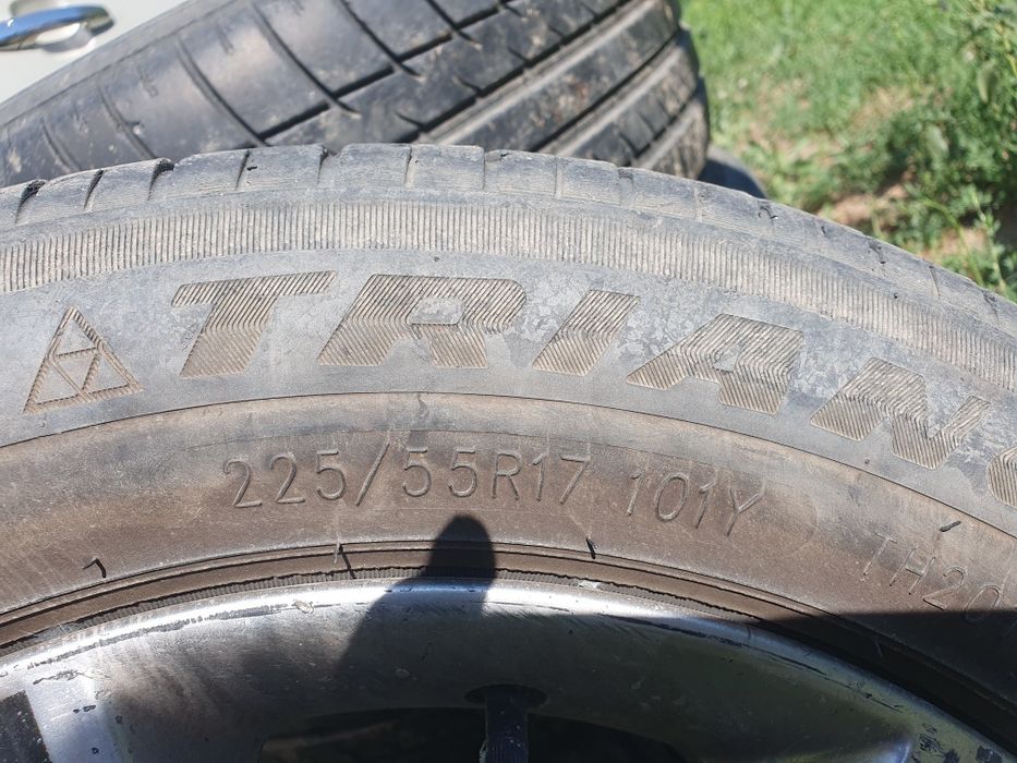 Продам шины с дисками на субару