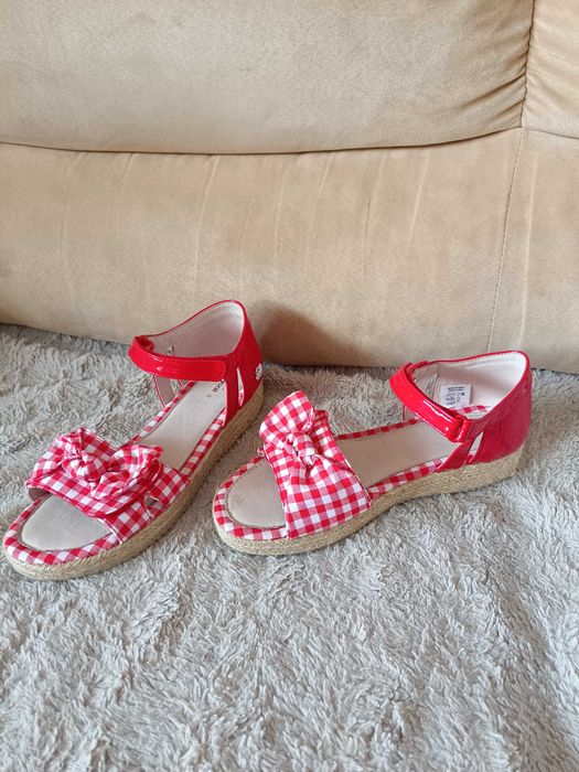 Сандали за момиче Mayoral 35 номер.