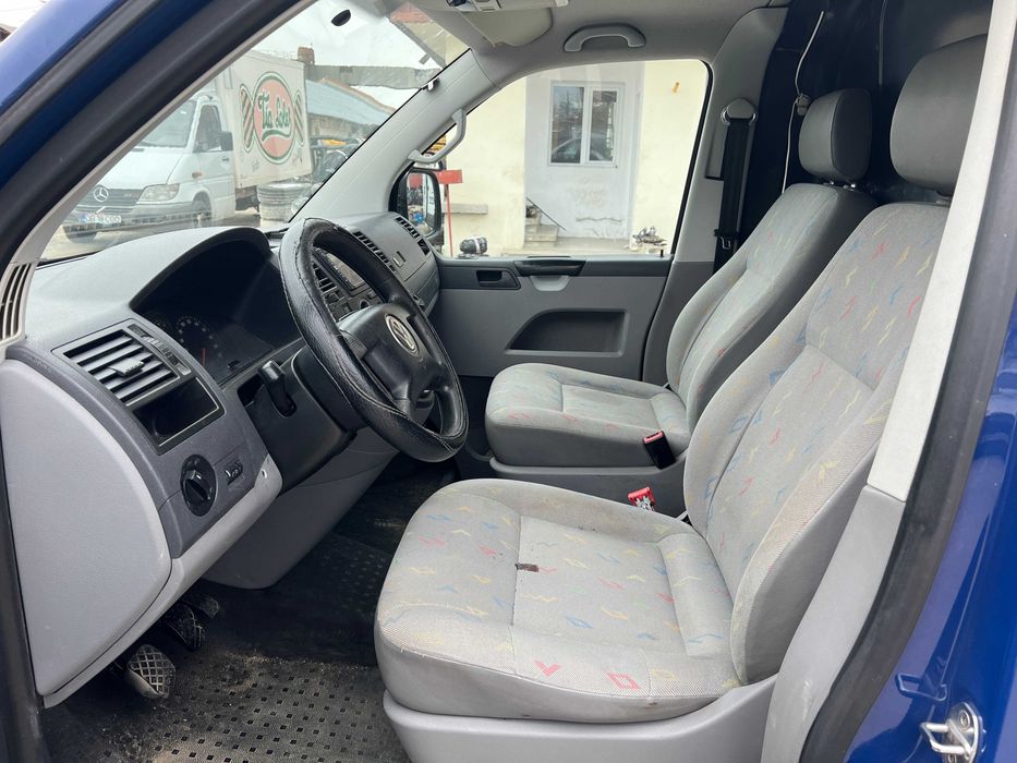 Scaun Bancheta Fete usi Timonerie Clima VW TRANSPORTER T5 2.5 TDI 2006