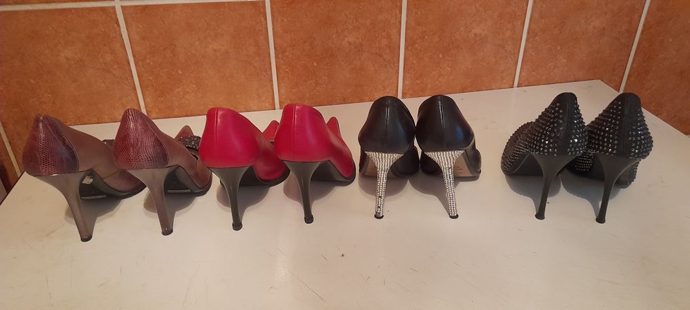 Pantofi de gală cu toc subtire