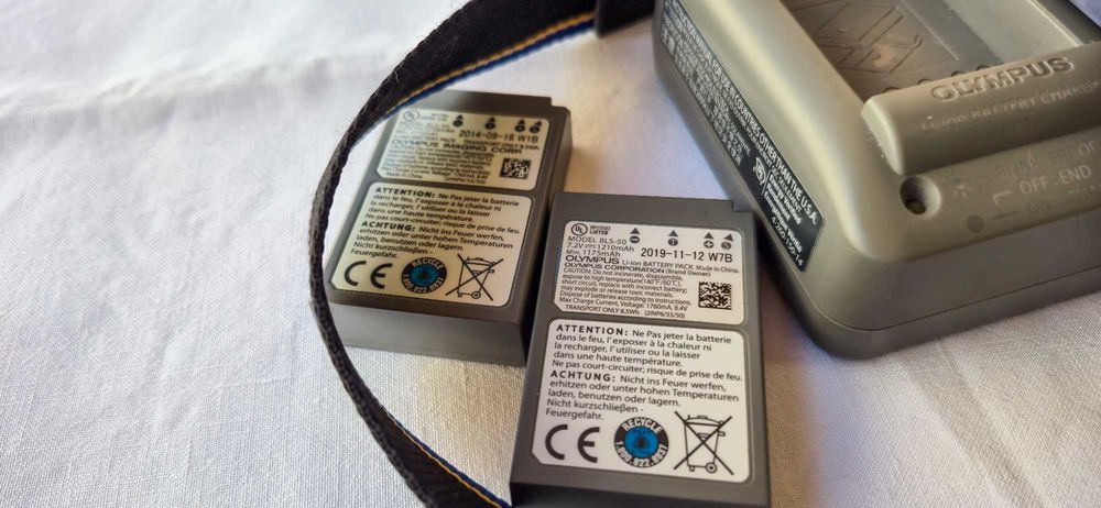 Olympus omd 10 mark III cu accesorii