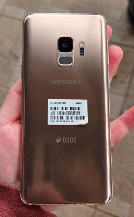 Vând Samsung S9 64GB