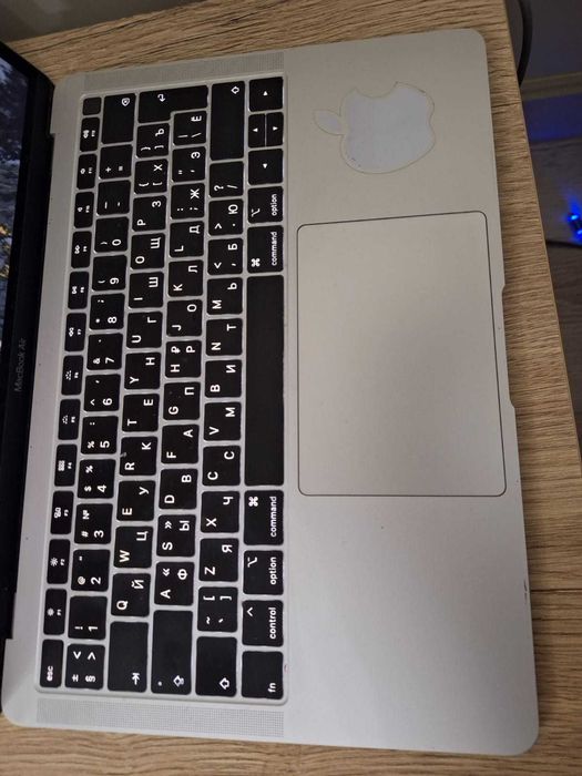 MacBook Air — 13