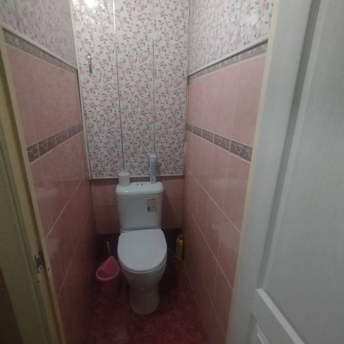 Аренда 2/1/2 Кадышева базар 58 Военный городок 2хонали 1 чи этаж