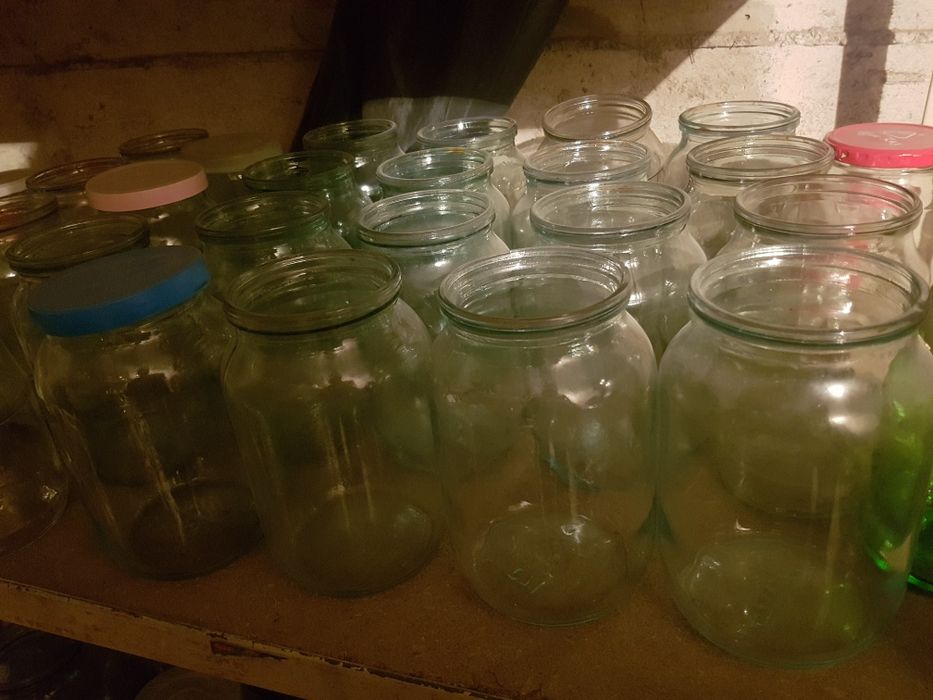 Продам банки 1, 3 литра