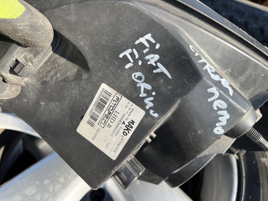 4 броя десен фар Fiat Fiorino,Citroen Nemo