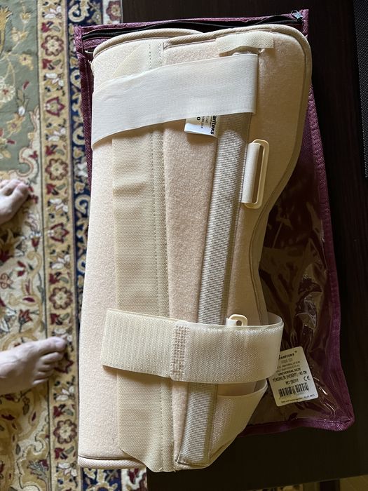 Наколенник иммобилизатор