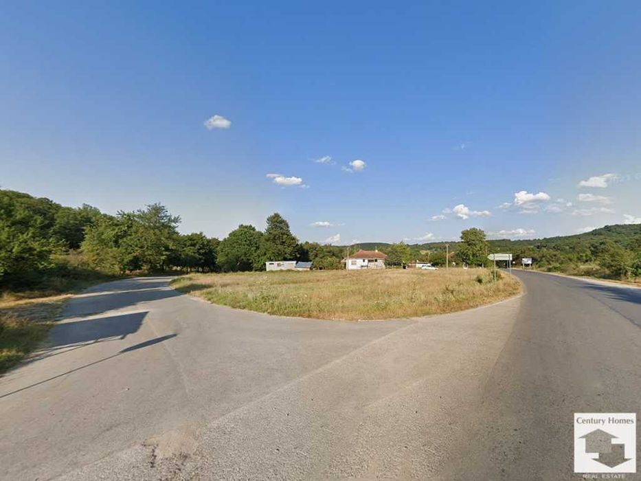 125168 Парцел с гледка към планината в покрайнините на Елена