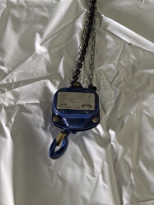 Ръчна лебедка с верига