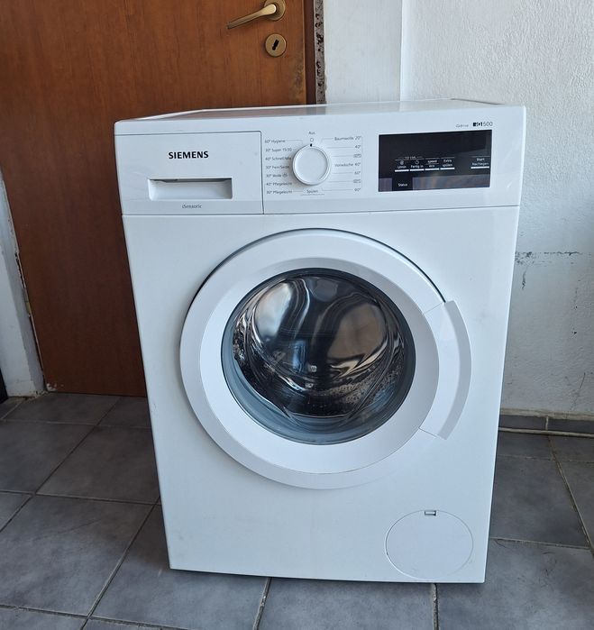 Siemens  / capacitate 7 kg. Reducere 5oo lei.