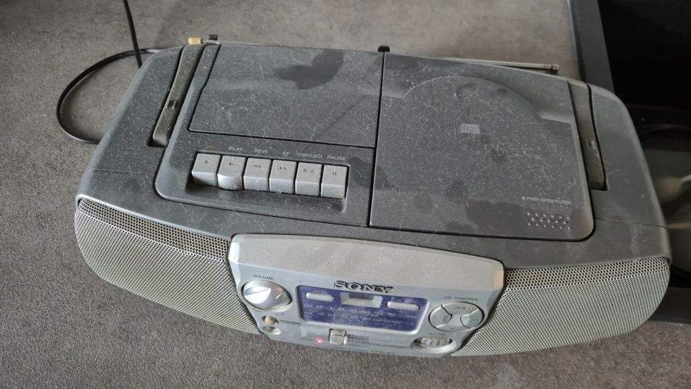 Vind radio cd sony