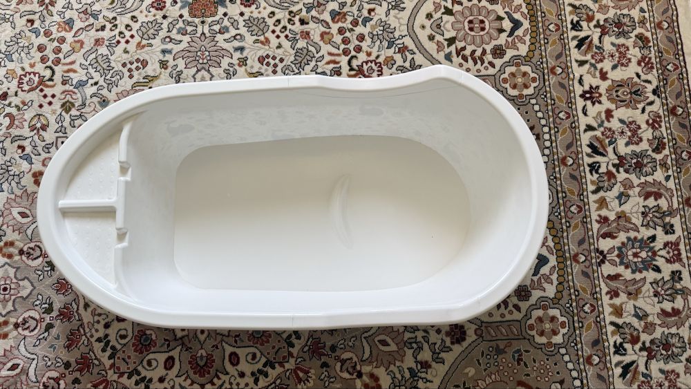 Таз для купания новый