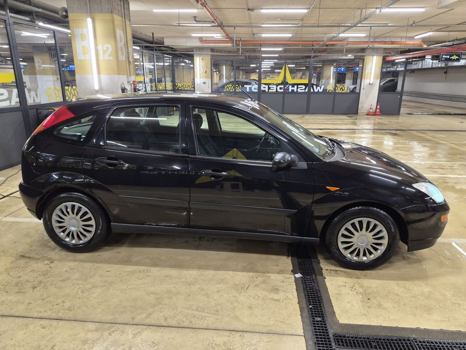 Форд Фокус 1.6 бензин