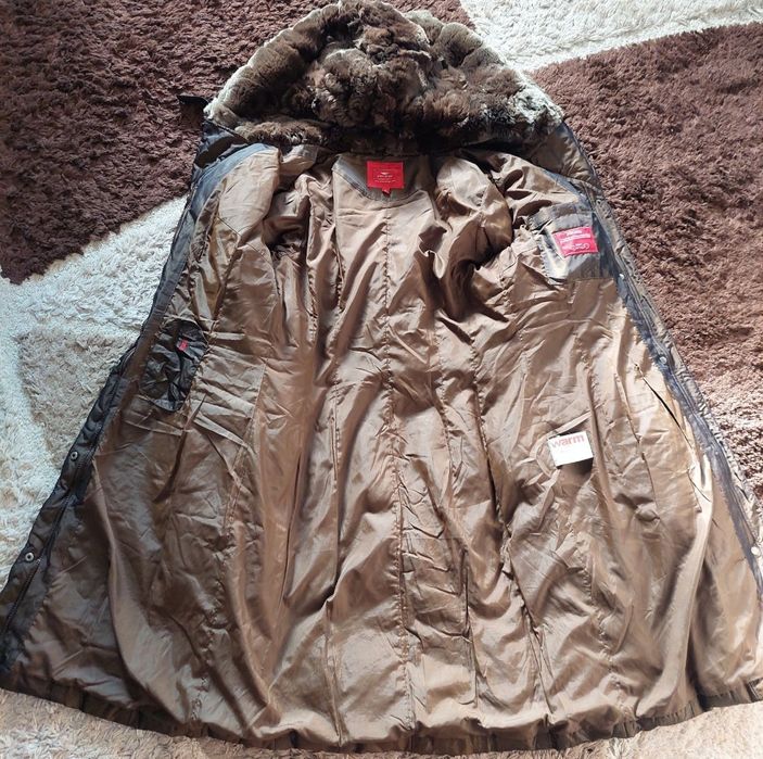 Продам пуховик зимний