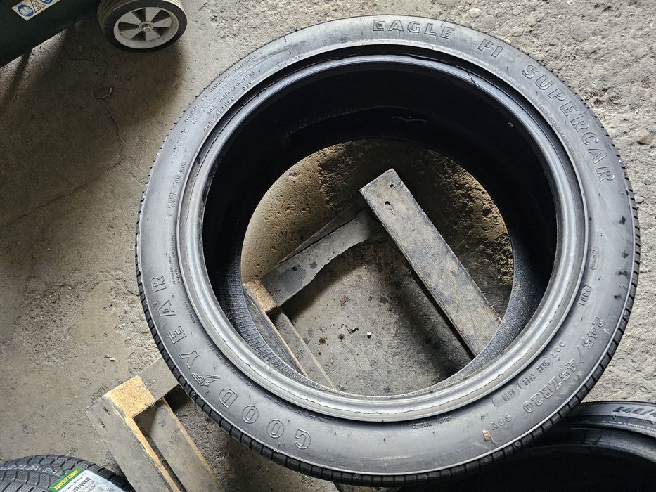 2 anvelope vara 245 45 20 Goodyear