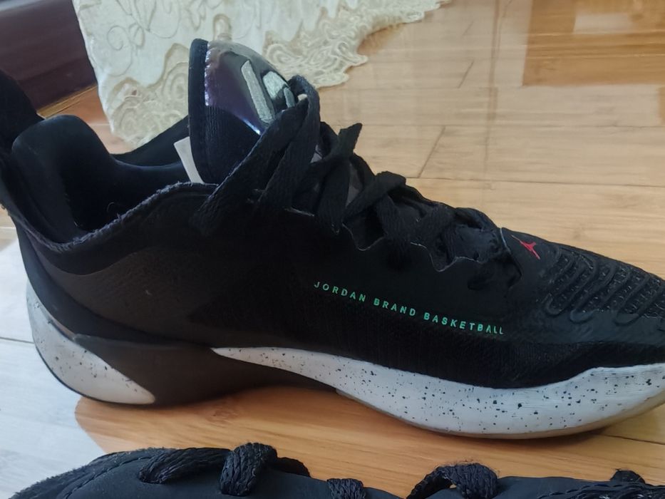 Adidași Jordan Luka 1 mărimea 42