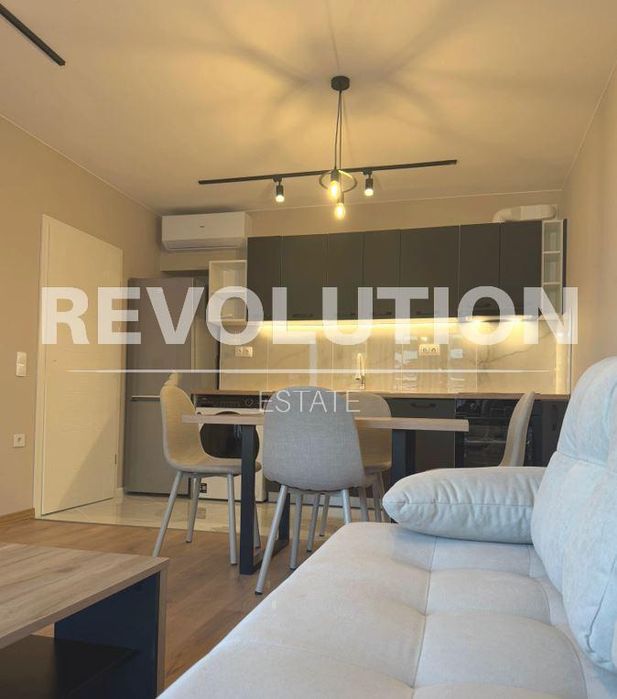 Дава се под наем Двустаен апартамент в Варна, Победа - 70 кв.м за 600 € - Снимка #1