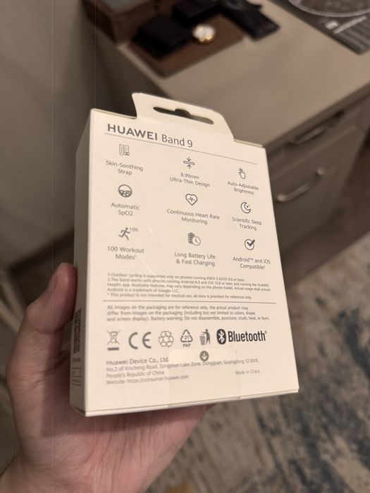 продам умные часы Huawei Bond 9