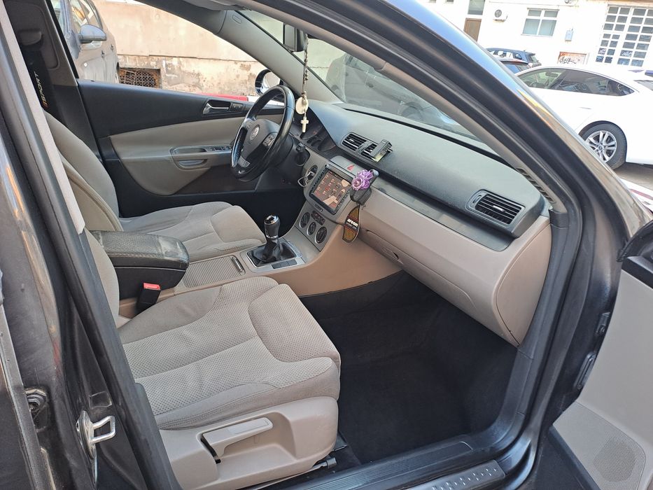 Vand urgent vw Passat b6 fab 2007 dizell pret 1900e acte vall tot anu