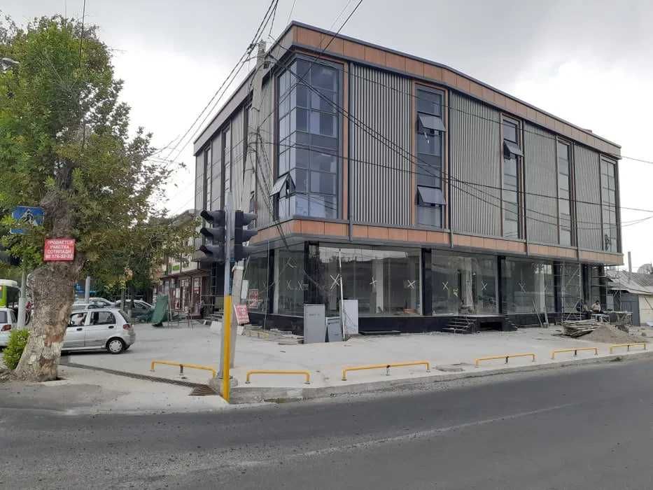 Сдается 3 Этажное Комерческое Помещение Учтепа Ор,Она Бола болница