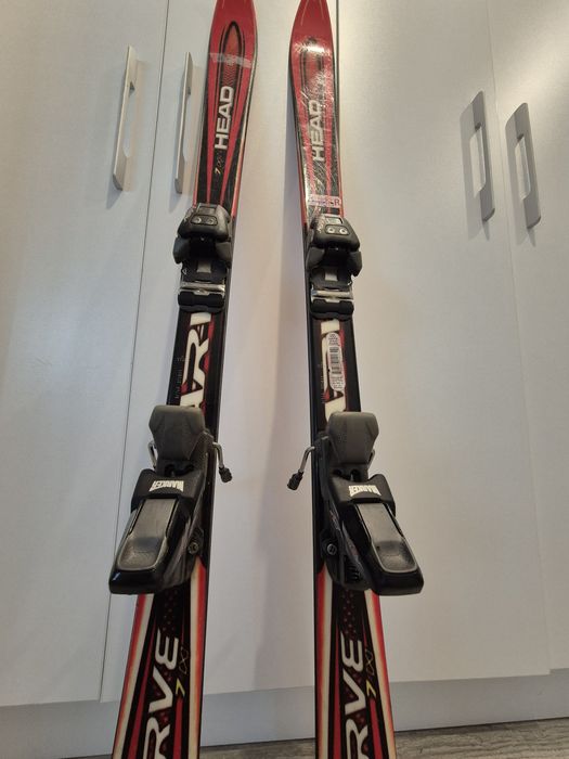 Schiuri HEAD CARV JR 140cm