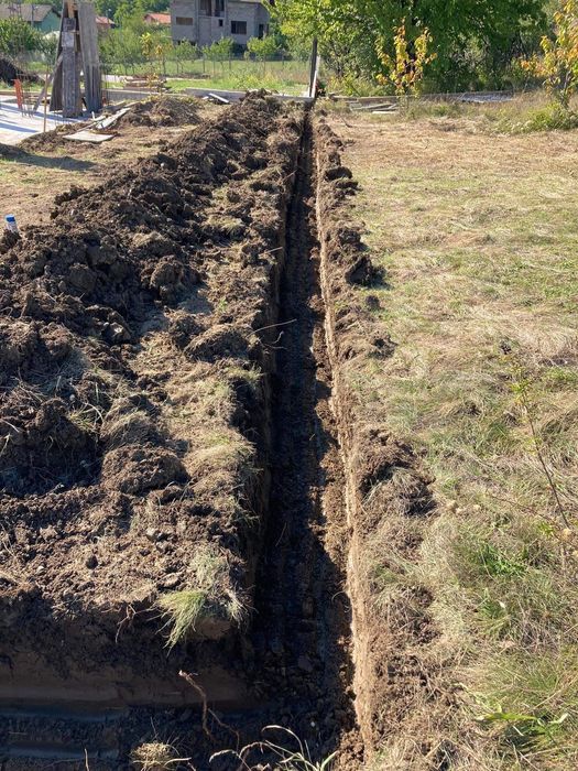 Услуги с Бобкат,Мини Багер и Самосвал с кран!