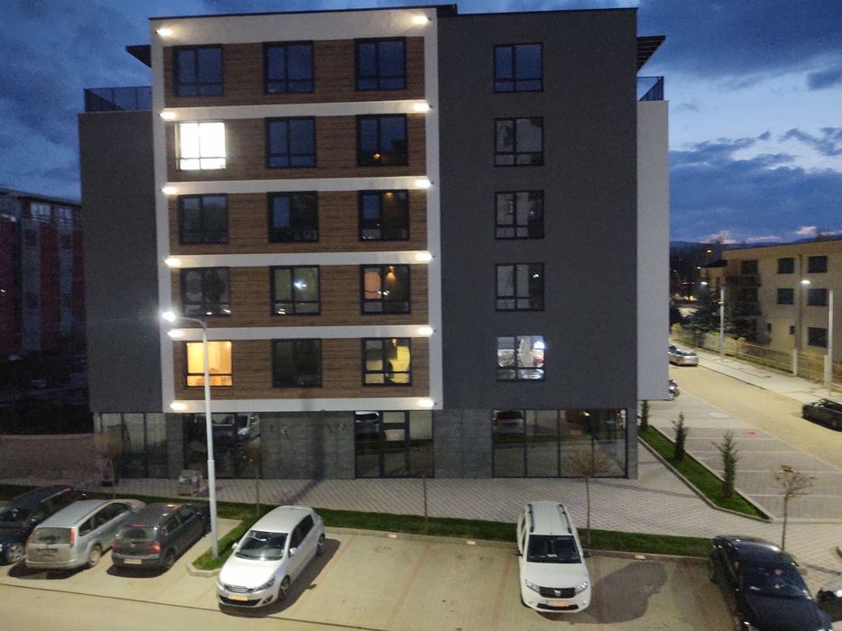 Дава се под наем Двустаен апартамент в Перник, Изток - 59 кв.м за 459 € - Снимка #14