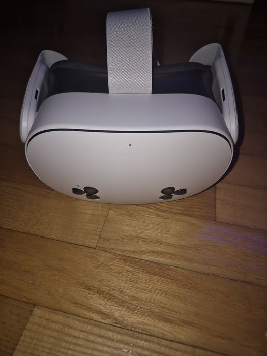 НОВИ в гаранция VR очила Meta Quest 3S 128GB