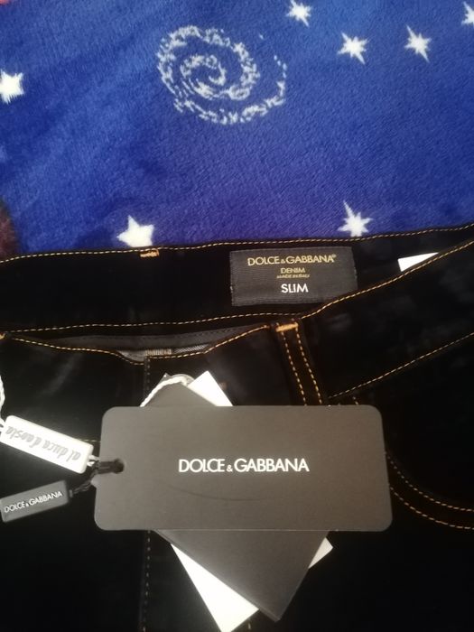 Pantaloni bărbații