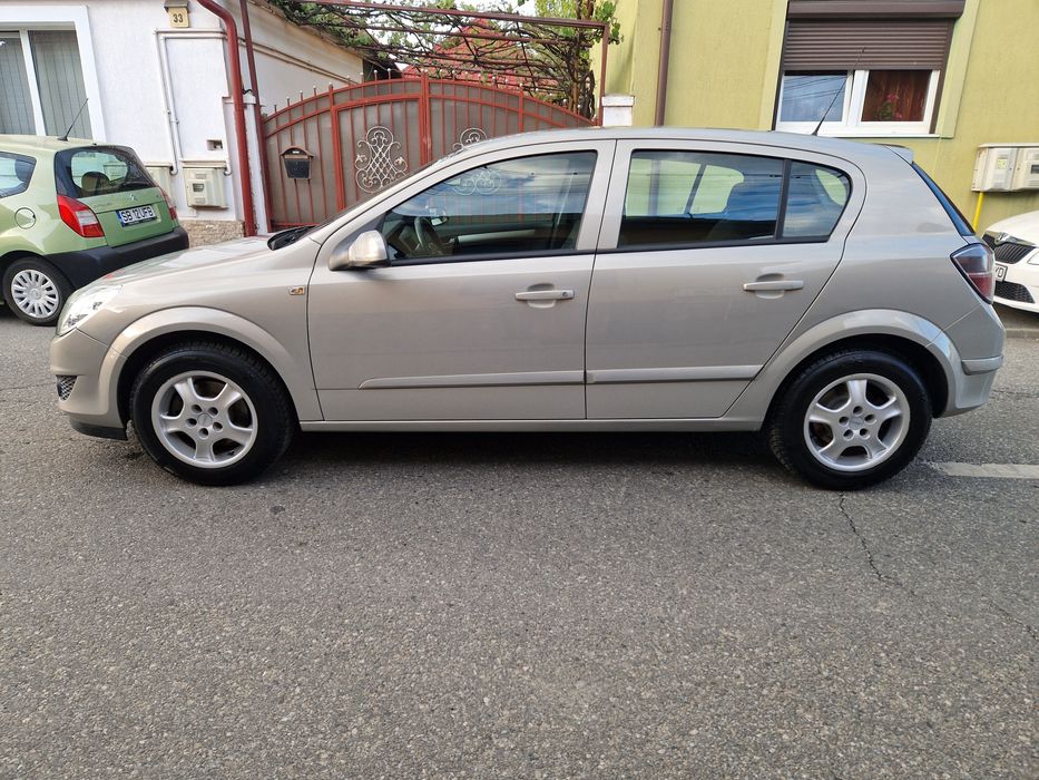 Opel Astra 1,6 automat Easytronic