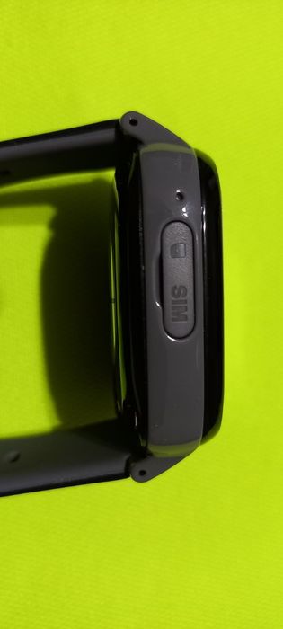 Продавам детски смарт часовник със sim карта .