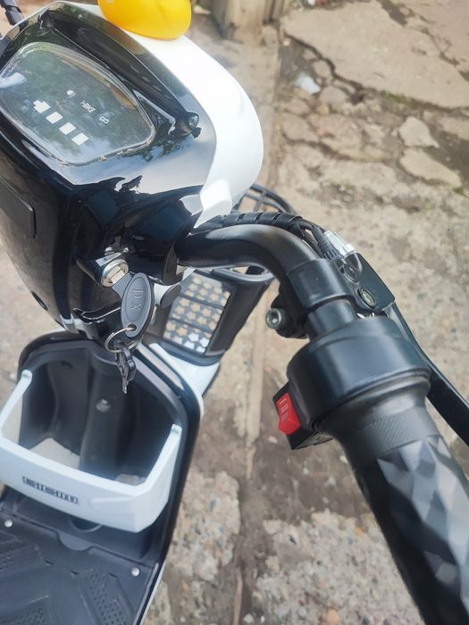 Продам электрический самокат