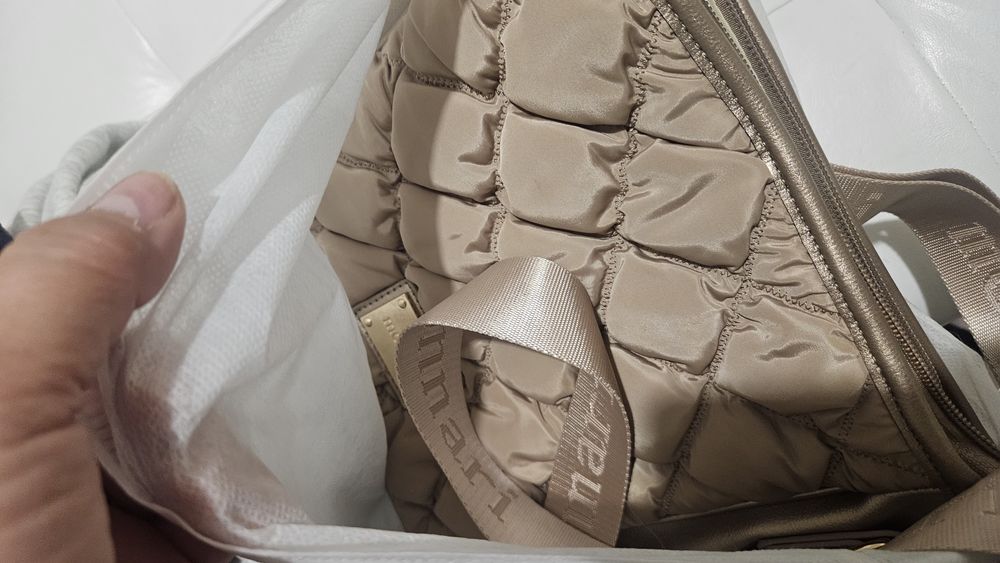 Дамска чанта луксозна както за всекидневие .