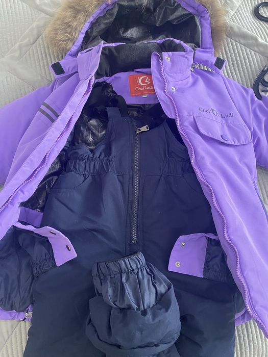 Продам куртку 134 размер для девочек