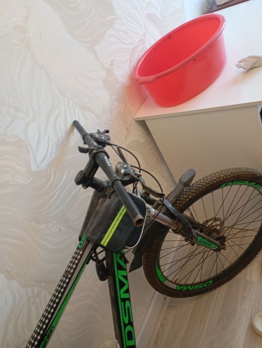 2 колеса спущены все нормално ездит