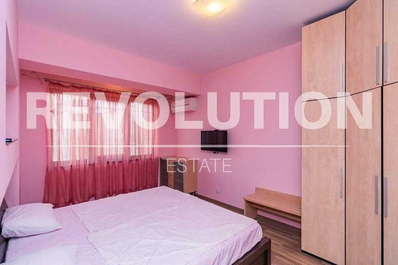 Дава се под наем Тристаен апартамент в Варна, Червен площад - 92 кв.м за 897.6 € - Снимка #3