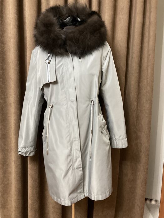 Продам парку с натуральной опушкой б/у