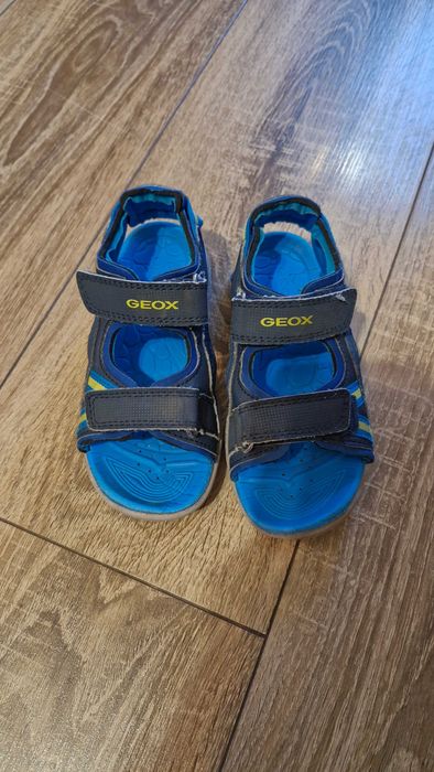 Сандали Geox номер 28