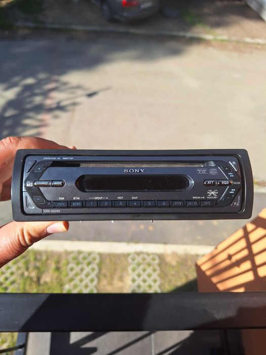 CD за кола Sony cdx-s2250
