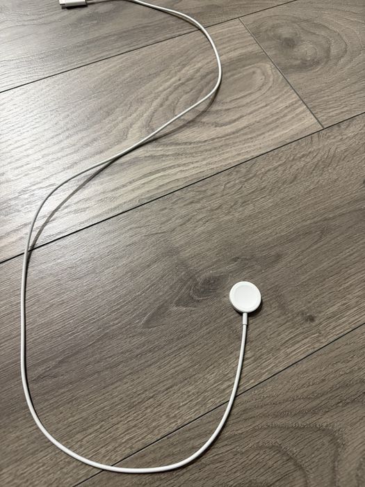 Apple watch SE(gen 2) 40mm starlight