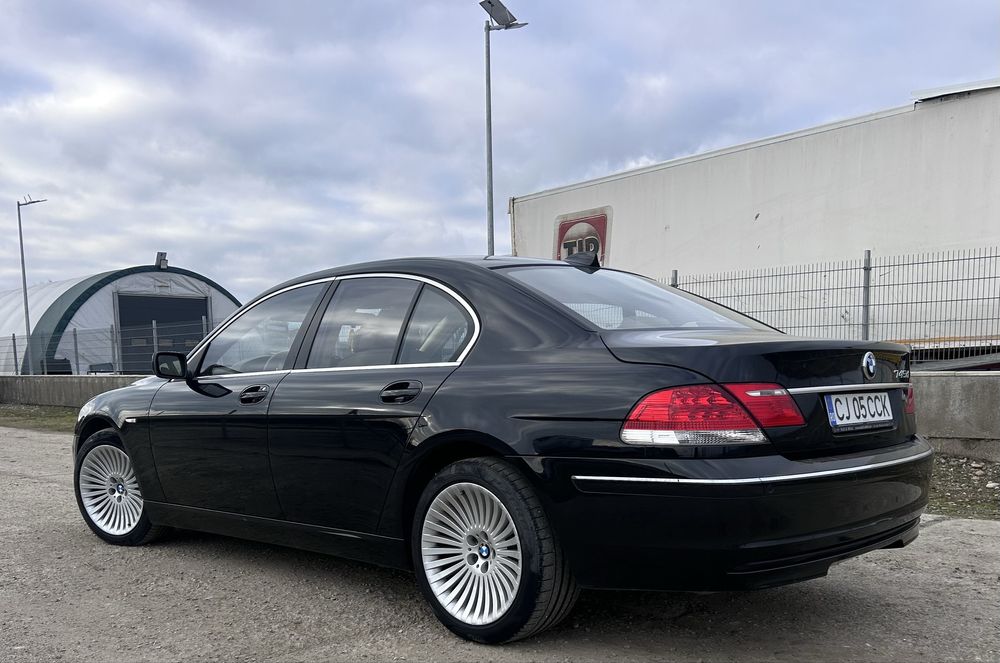 BMW 745D V8 4.400 cmc 330 cp