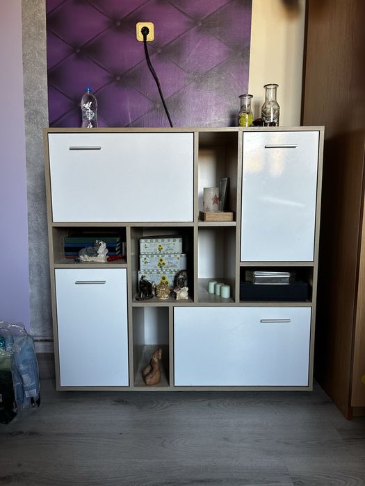 Шкаф в цвят сонома и бяло гланц